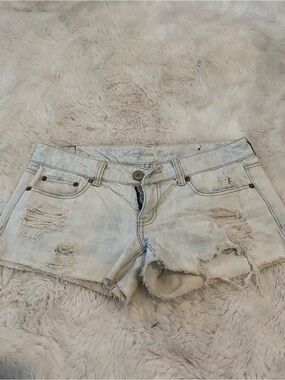 Light Wash Distressed Denim Women’s Shorts